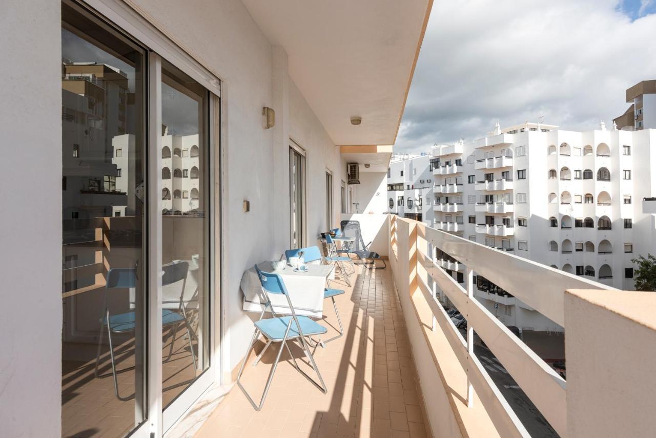 Grace - Quarteira Apartment Luaran gambar